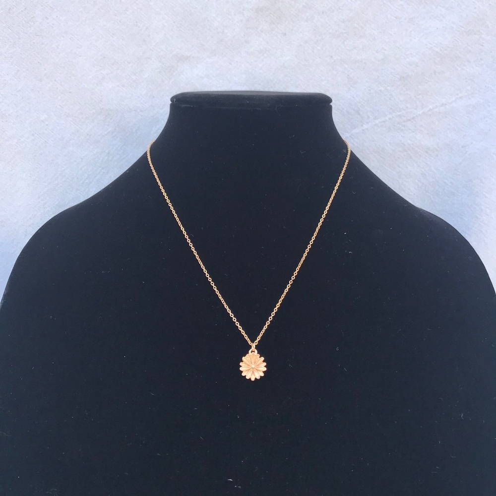 Dainty WISH Flower Necklace -tiny flaw - Picture 2 of 7